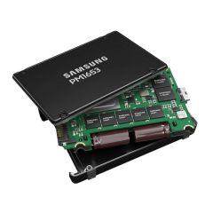 MZILG30THBLA-00A07 Samsung PM1653 30.72TB SAS 24Gbps 2.5-inch Enterprise Solid State Drive